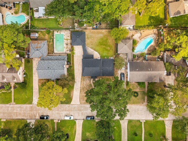 Building Photo - 5314 Lodge Creek Dr