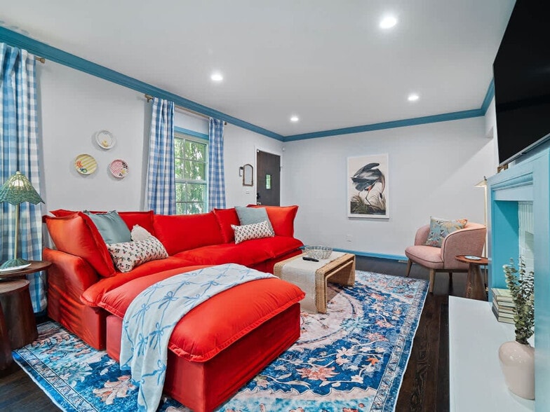 Building Photo - 3815 Ellendale Rd