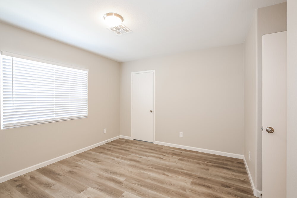Building Photo - 5325 Cholla Blossom Ct
