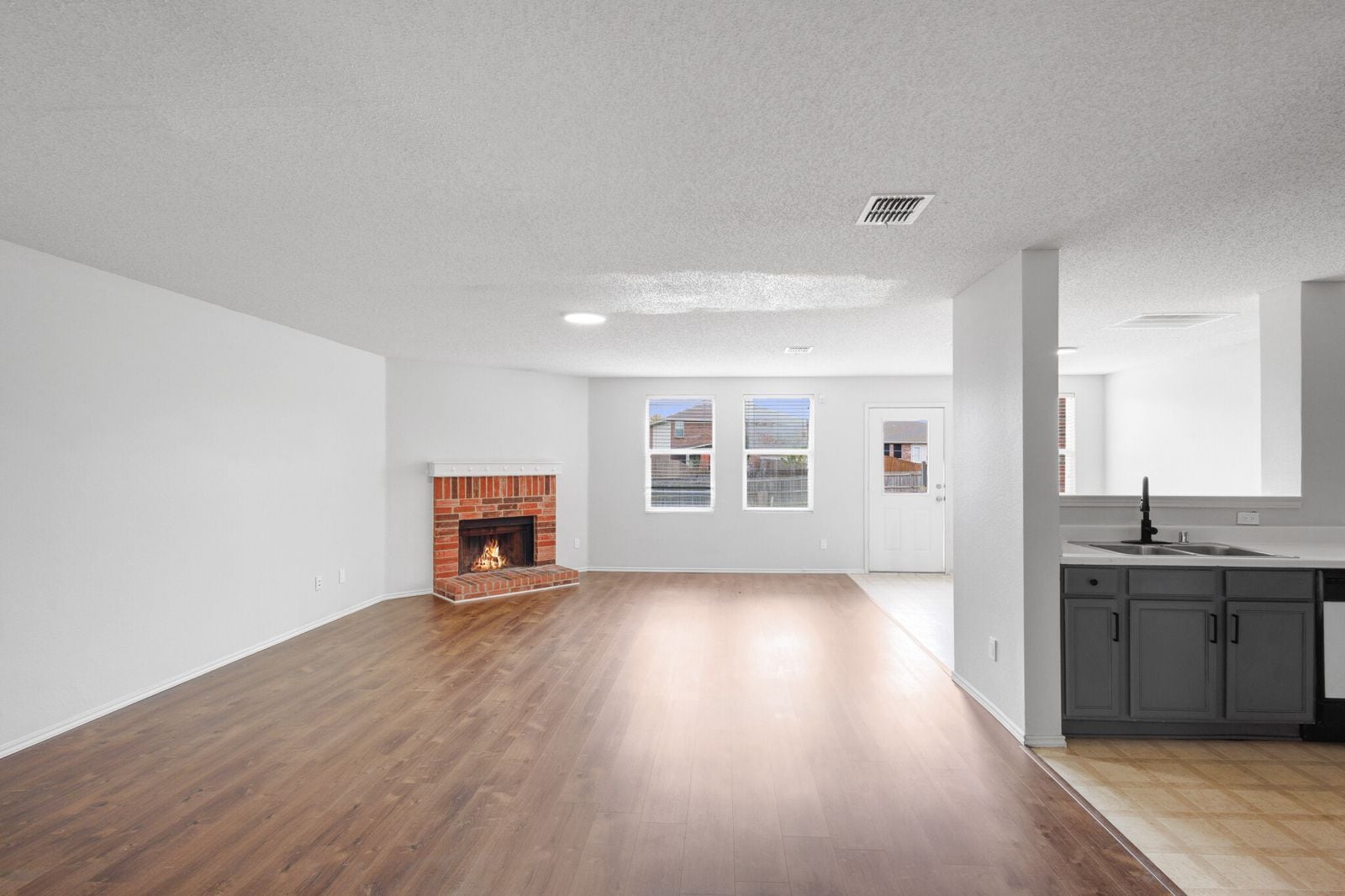 Building Photo - 1352 Dawson Way