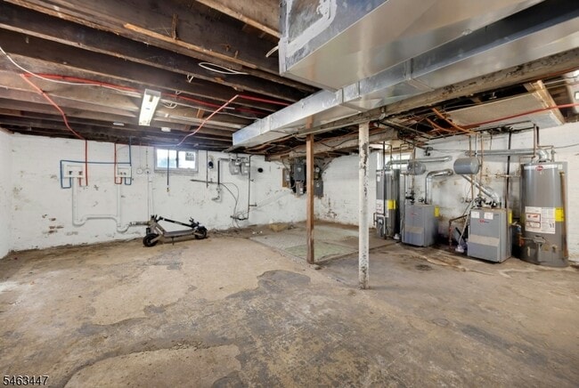 Building Photo - 58 Floyd Ave