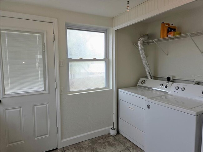 Building Photo - 2808 56th St S