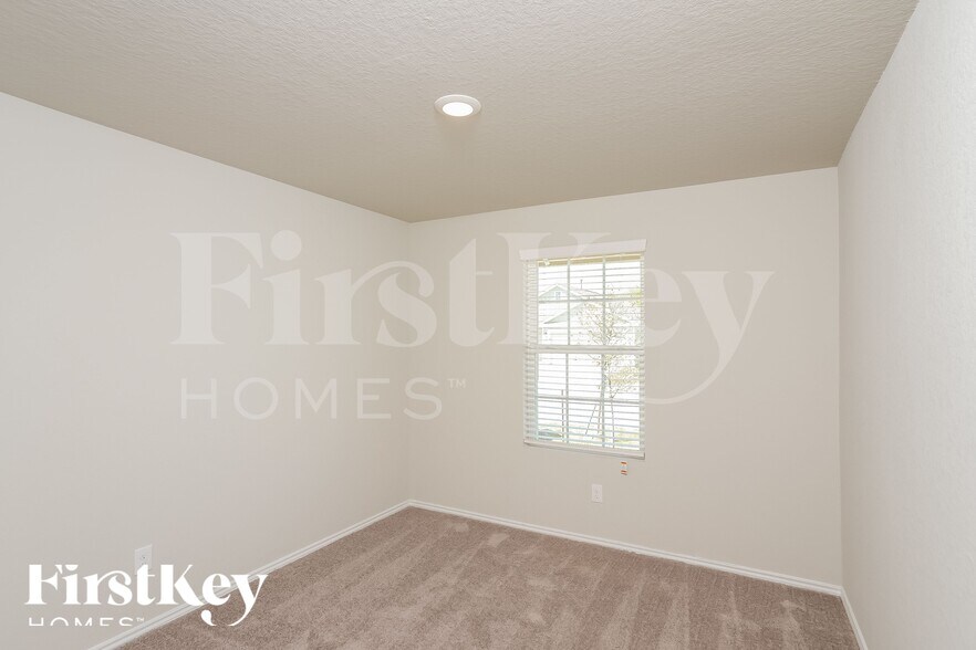 Building Photo - 1822 Morse Way