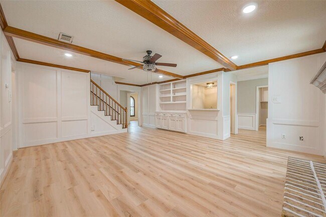 Building Photo - 15511 Rana Ct