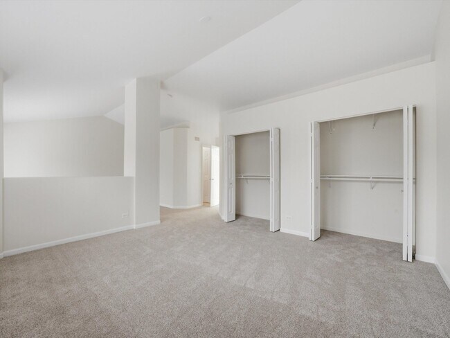 Building Photo - 399 Pine Lake Cir