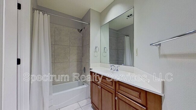 Building Photo - 1478 Riverplace Blvd