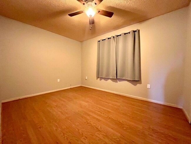 Building Photo - Beautiful 3/2 home in Mulberry!!