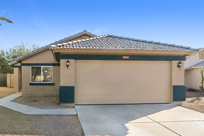 Building Photo - 11547 E Camino St