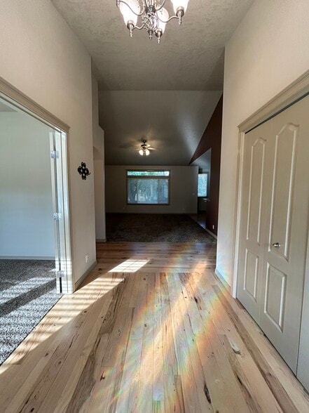 Building Photo - 10485 N Bridle Way