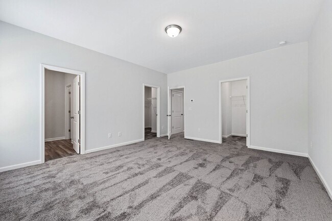 Building Photo - BRAND NEW Townhome located in Westside Ben...