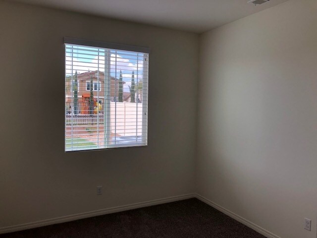 Building Photo - Like New- Home In Menifee!!!