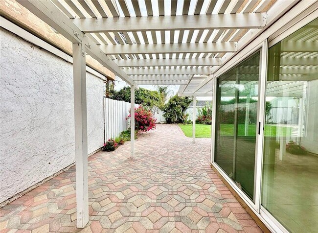 Building Photo - 4162 Fireside Cir