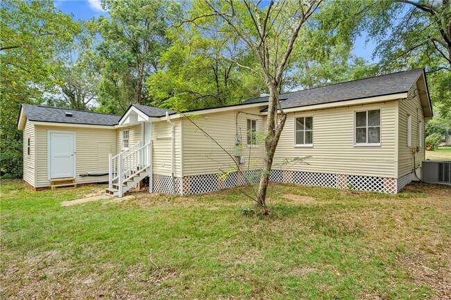 Building Photo - 4805 Chaudron Dr