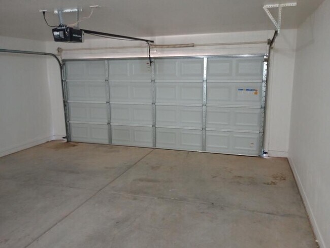 Building Photo - 3 bedroom in Arizona City AZ 85123