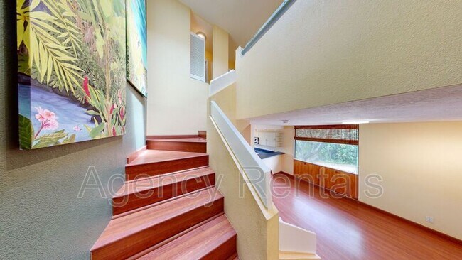 Building Photo - 123A Maunalua Ave