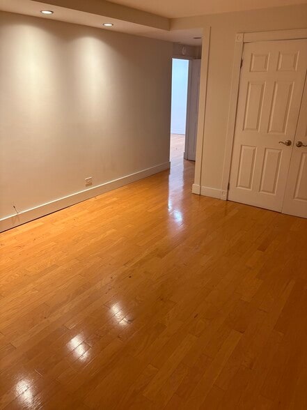 Bedroom 1 - 15218 Union Tpke