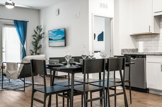 Building Photo - 14532 Star Water Rd