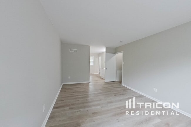 Building Photo - 22 Beaver Hill Rd
