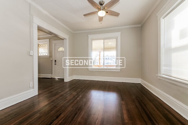 Building Photo - 2530 Mersington Ave