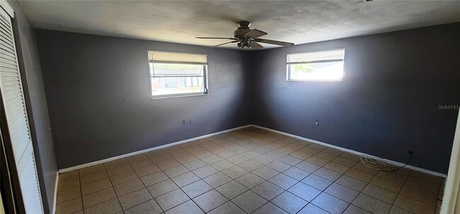 Building Photo - 5200 Chet Dr