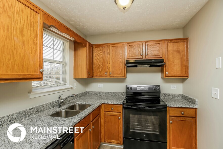 Building Photo - 34 Canter Ln