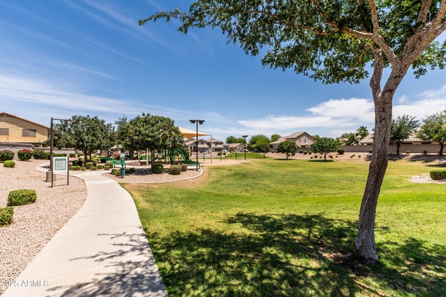Building Photo - 2177 W Agrarian Hills Dr