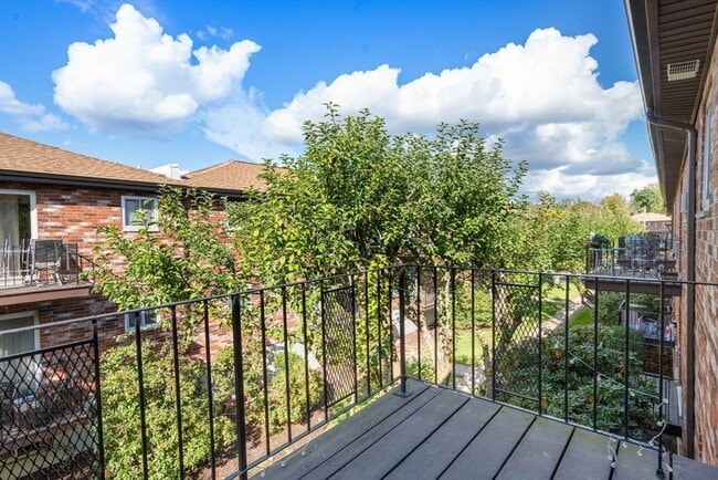 Building Photo - 23 Westgate Rd