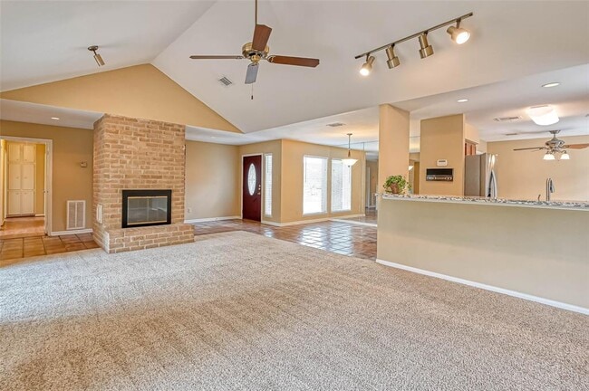 Building Photo - 2223 Kinbrook Dr