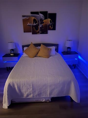 Building Photo - 1901 S Harwood St