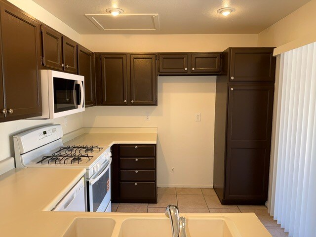 Building Photo - 6540 Pleasant Plains Way