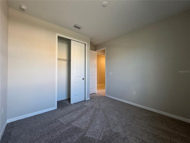 Building Photo - 5648 Flame Vine Wy