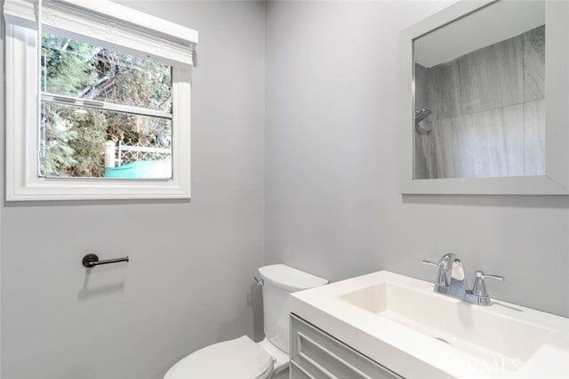 Building Photo - 1049 Western Ave