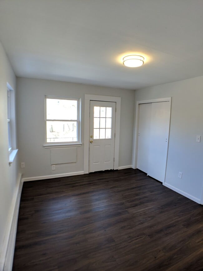 Building Photo - 180 Orange Rd