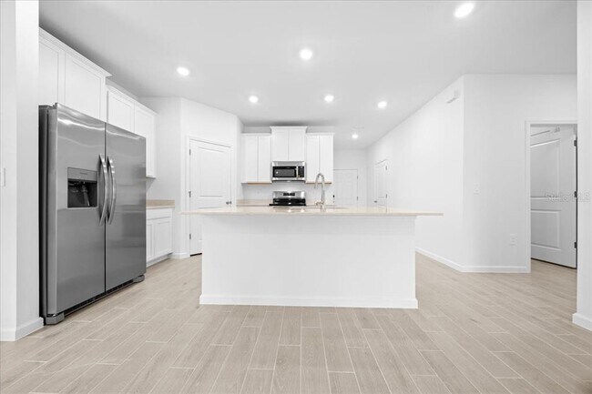 Building Photo - 6596 SW 89th Ln