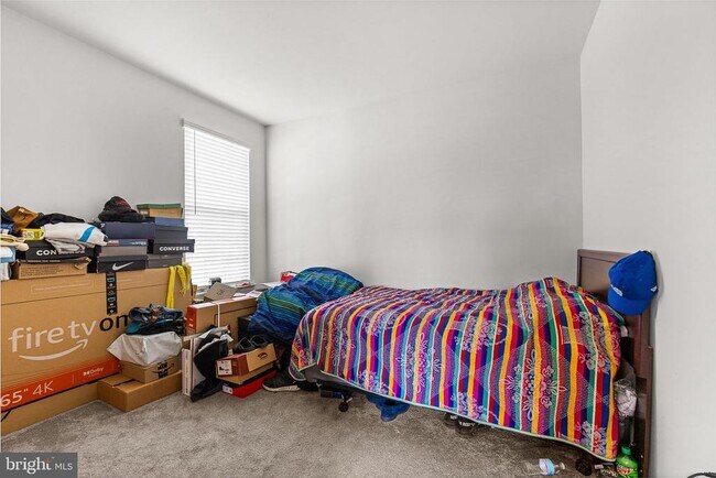 Building Photo - 432 Daylily Ln