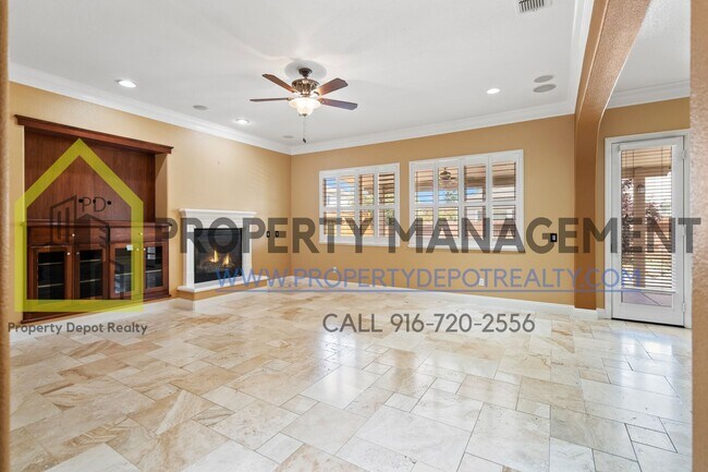 Building Photo - Stunning Custom 5-Bedroom, 3-Bath Home in ...