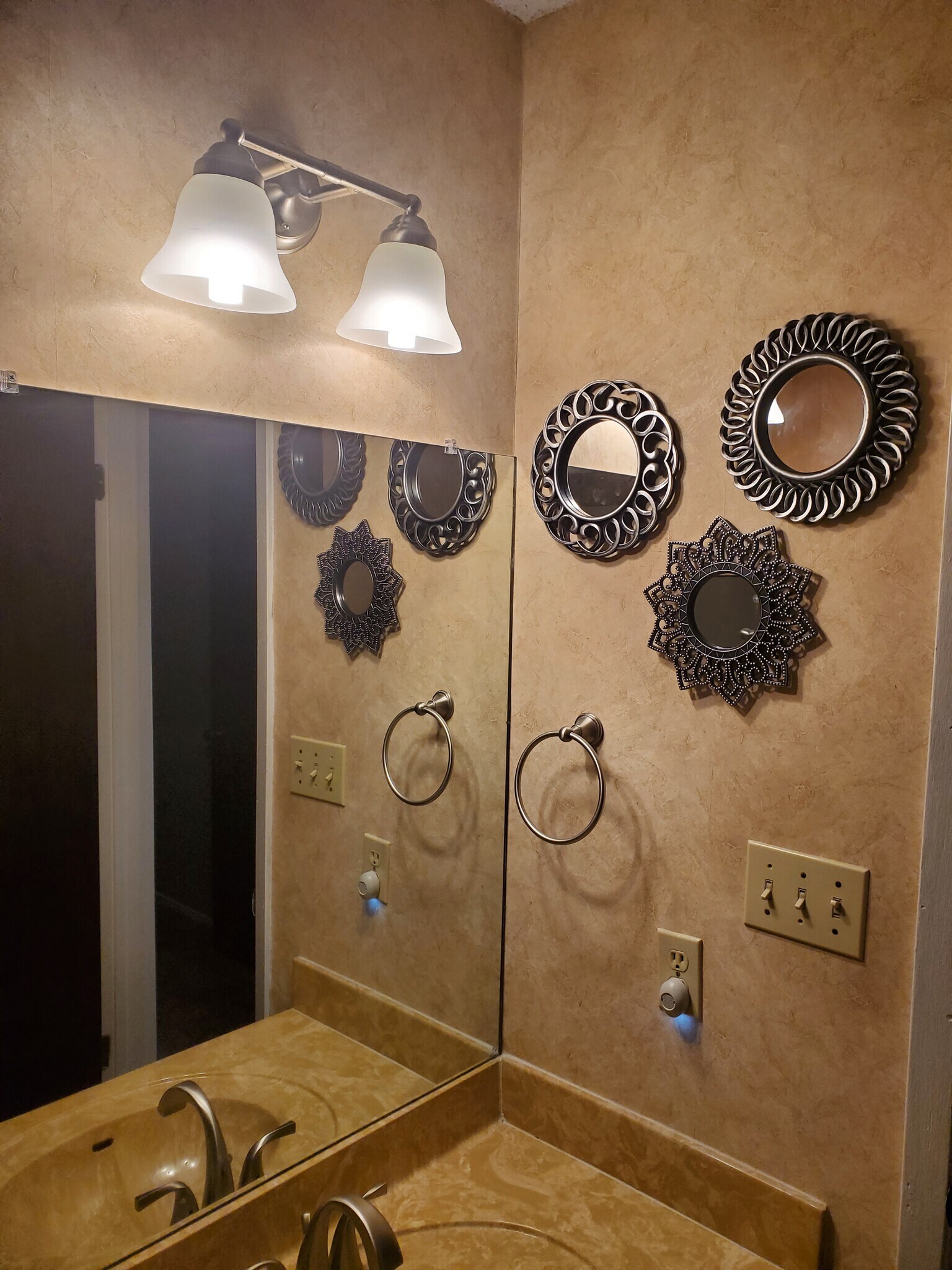 Upstairs Bath - 1305 Camp Craft Rd