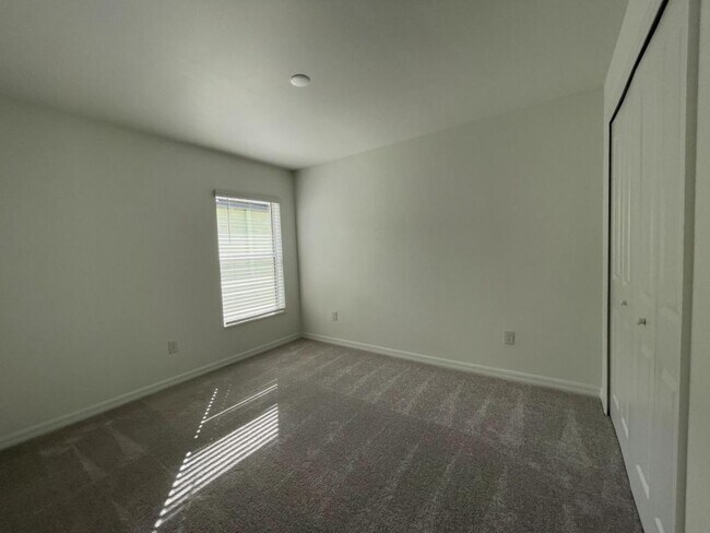 Building Photo - 17121 Parma Ct