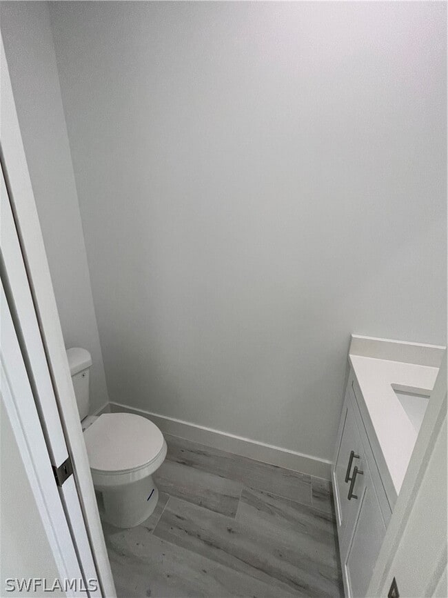 Building Photo - 2567 12th Ave NE