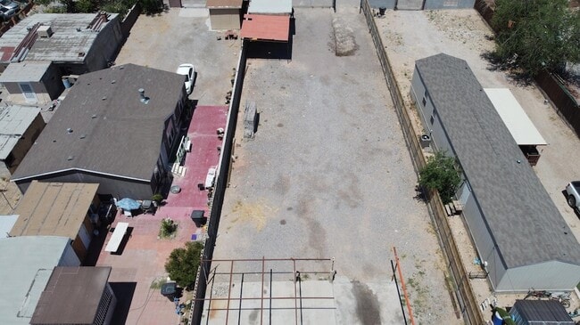Building Photo - 8606 Gateway Blvd