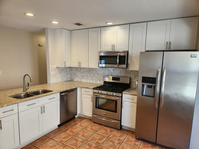 Building Photo - 52 Rue D Honfleur