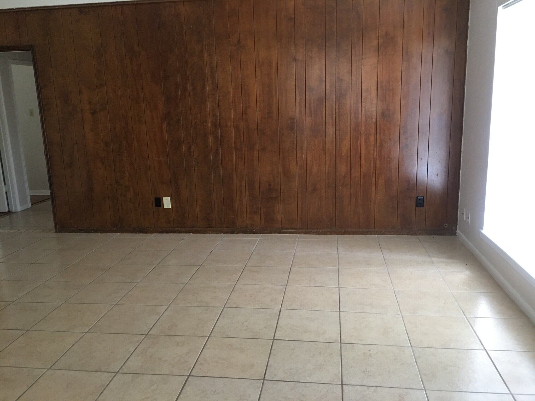 Building Photo - 1727 Junker St