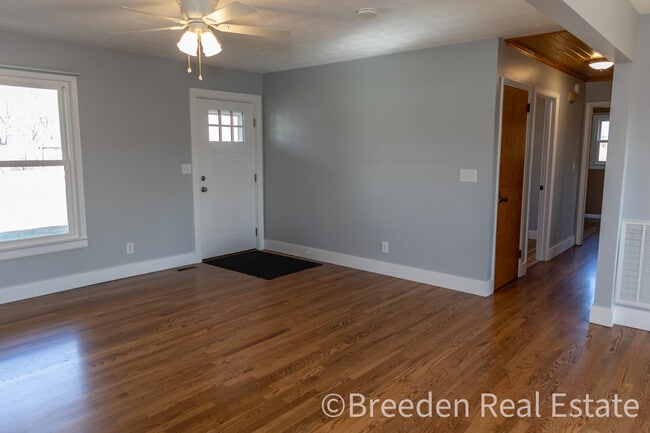 Building Photo - 4393 R L Hildebran Dr