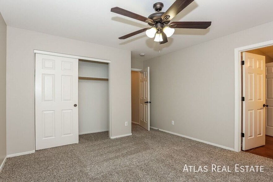 Building Photo - 2863 W Mila Way