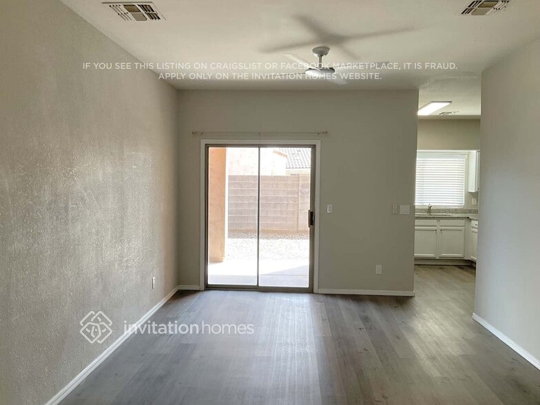 Building Photo - 10427 E Billings St