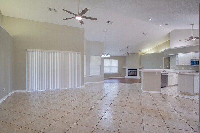 Building Photo - “Celebrate the Season! 4BR Cantonment Home...