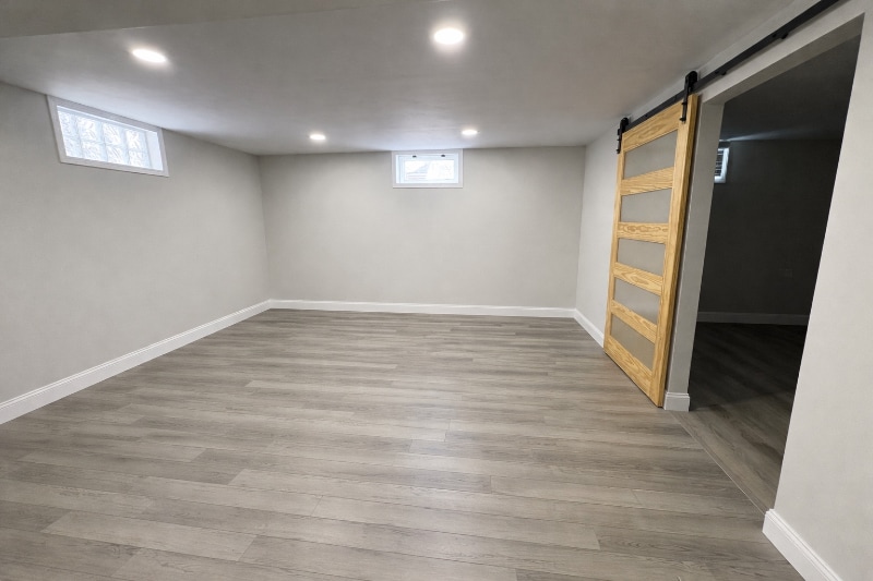 Building Photo - 5306 E 10th St