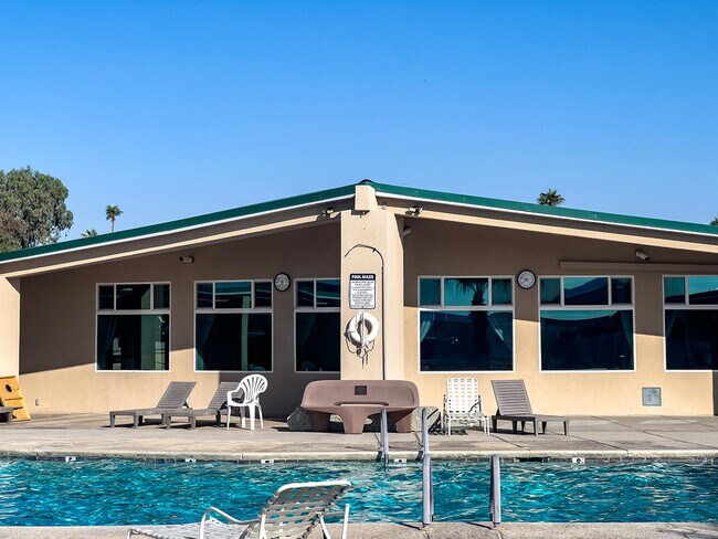 Building Photo - 555 Beachcomber Blvd