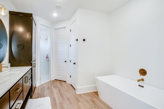 Building Photo - 3812 138th St