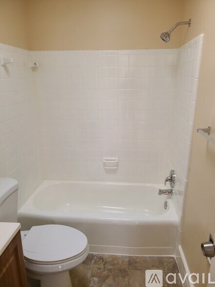 Building Photo - 173 38th Ave SE